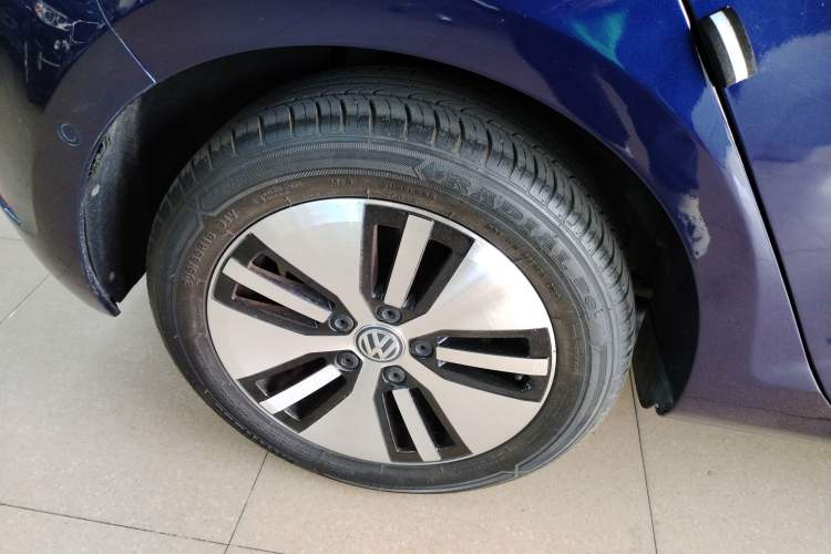 Used Volkswagen Golf New Energy 2018 e-Golf Exterior 8