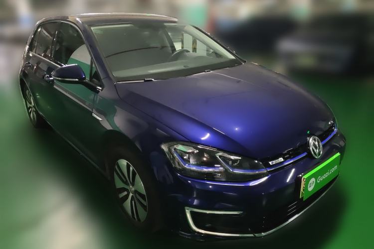 Used Volkswagen Golf New Energy 2018 e-Golf Front Right 45 Deg