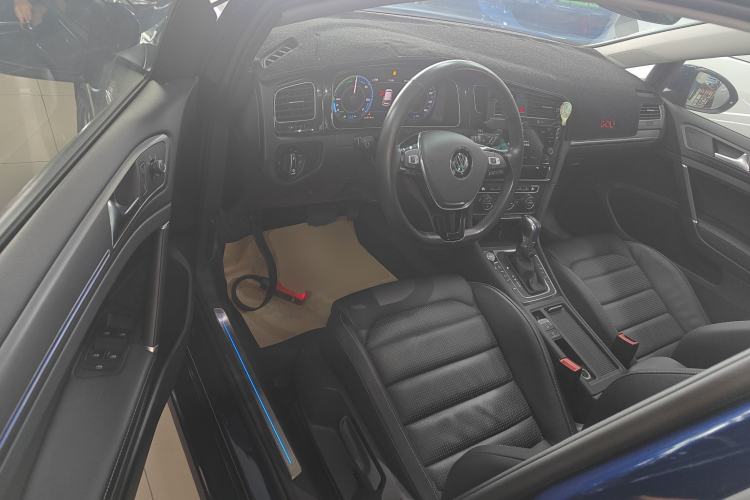 Used Volkswagen Golf New Energy 2018 e-Golf Interior 3