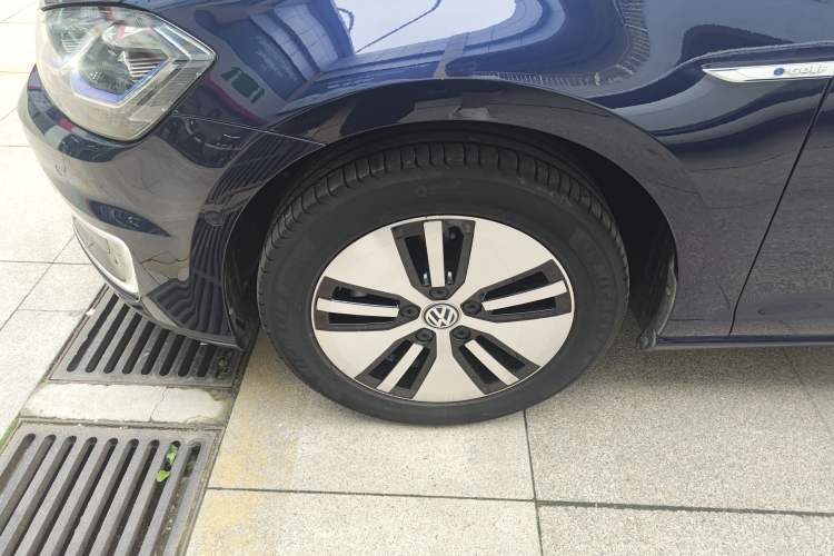 Used Volkswagen Golf New Energy 2018 e-Golf Left Front Wheel Hub