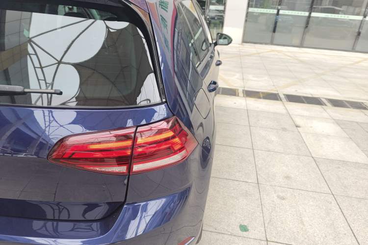 Used Volkswagen Golf New Energy 2018 e-Golf Right Rear Taillight