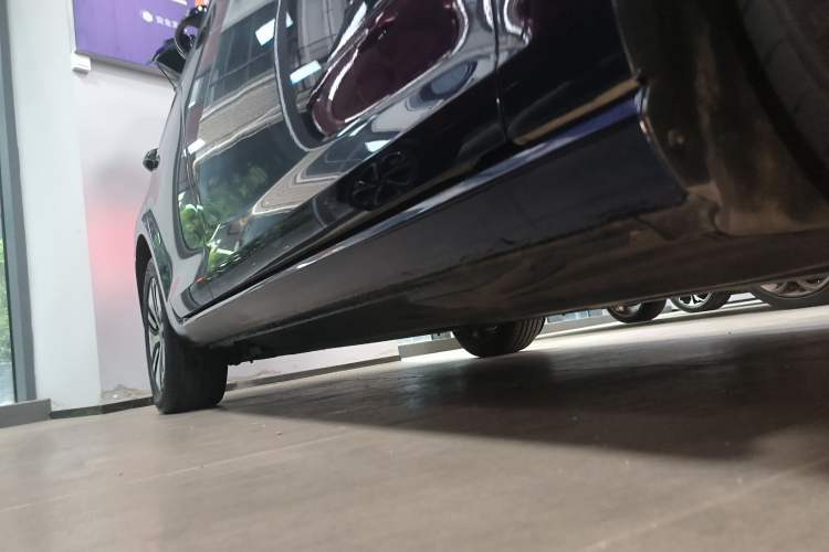 Used Volkswagen Golf New Energy 2018 e-Golf Right Side Sill