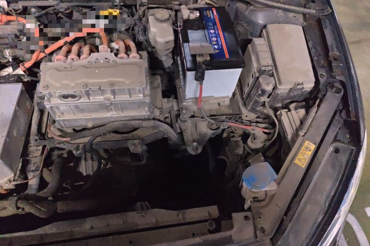 Used Volkswagen Golf New Energy 2018 e-Golf Engine Bay Left