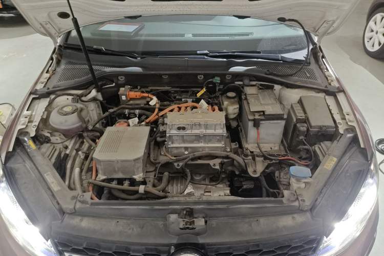 Used Volkswagen Golf New Energy 2018 e-Golf Engine Bay