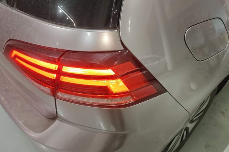 Used Volkswagen Golf New Energy 2018 e-Golf Exterior 3