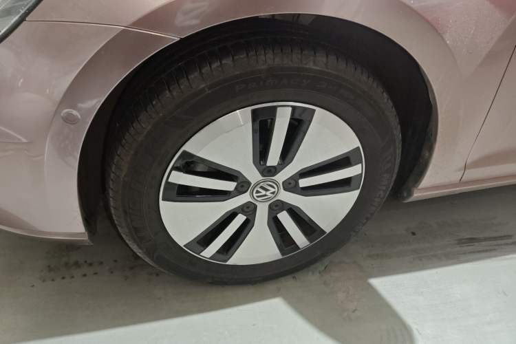 Used Volkswagen Golf New Energy 2018 e-Golf Exterior 4