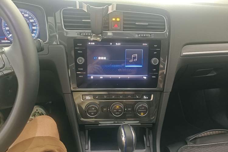 Used Volkswagen Golf New Energy 2018 e-Golf Audio And AC Panel