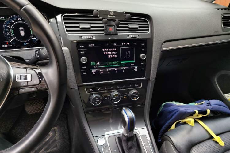 Used Volkswagen Golf New Energy 2018 e-Golf Audio And AC Panel