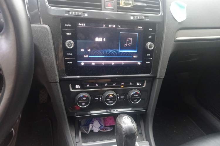 Used Volkswagen Golf New Energy 2018 e-Golf Audio And AC Panel