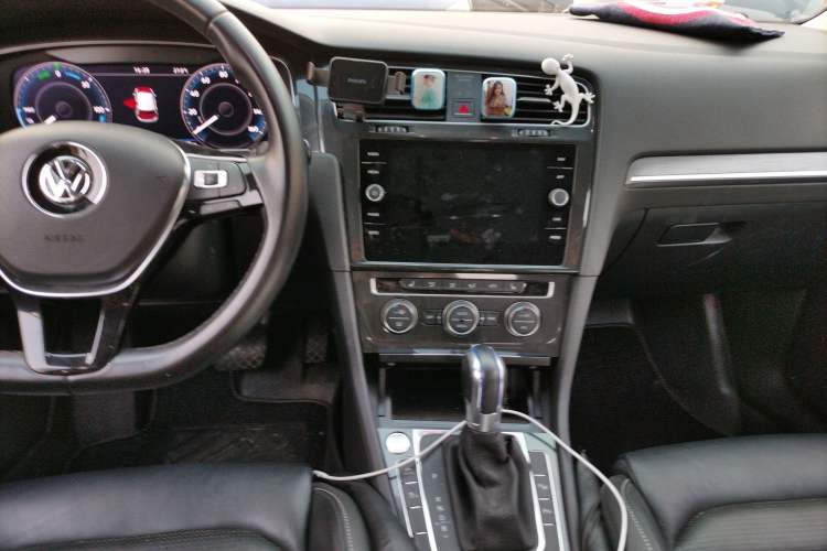 Used Volkswagen Golf New Energy 2018 e-Golf Center Console
