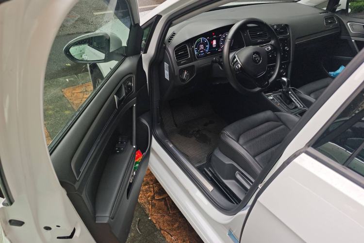 Used Volkswagen Golf New Energy 2018 e-Golf Driver Seat
