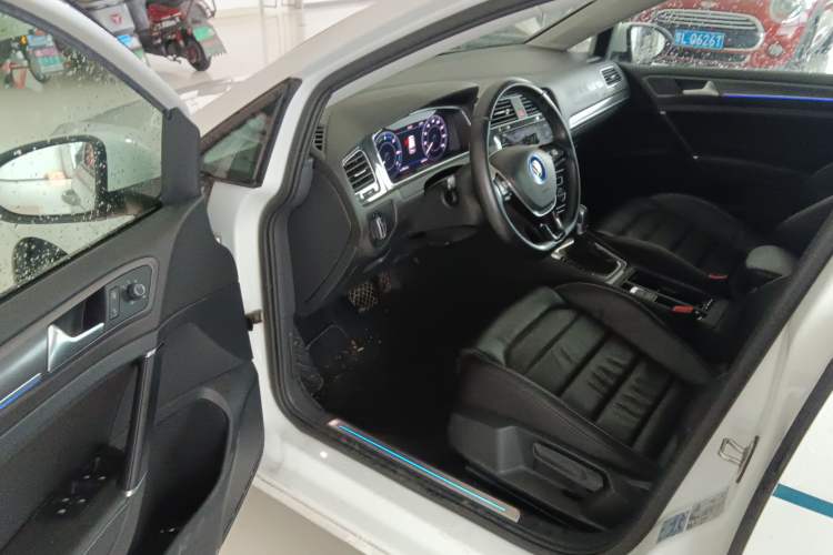 Used Volkswagen Golf New Energy 2018 e-Golf Driver Seat