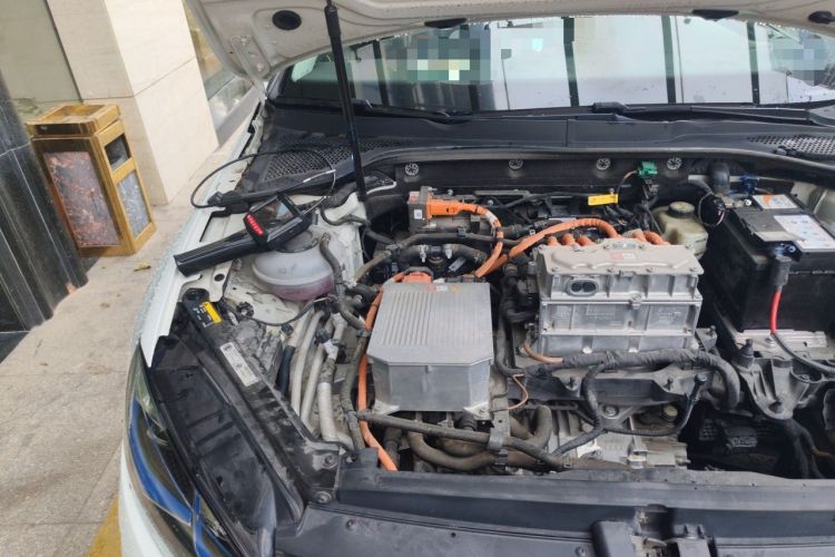 Used Volkswagen Golf New Energy 2018 e-Golf Engine Bay Right