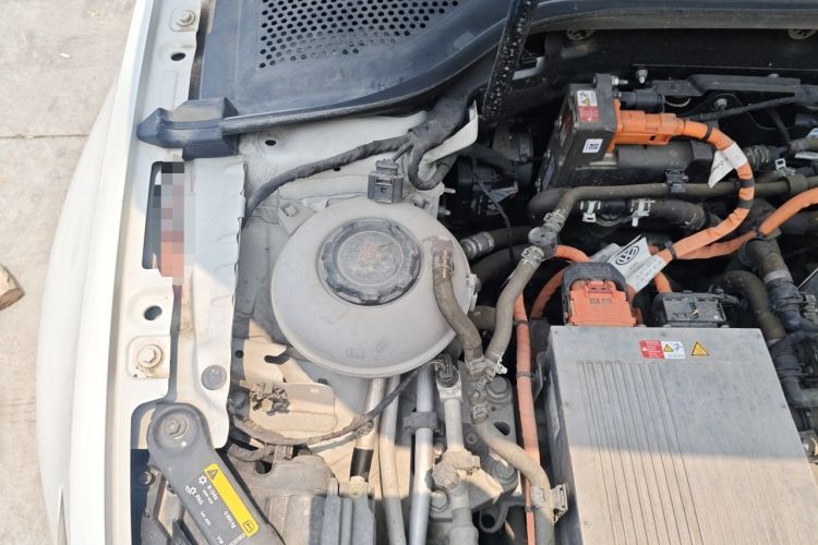 Used Volkswagen Golf New Energy 2018 e-Golf Engine Bay Right