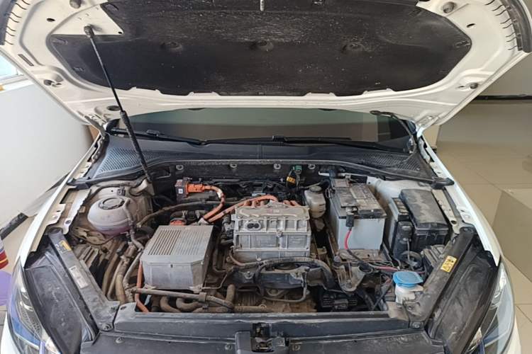 Used Volkswagen Golf New Energy 2018 e-Golf Engine Bay