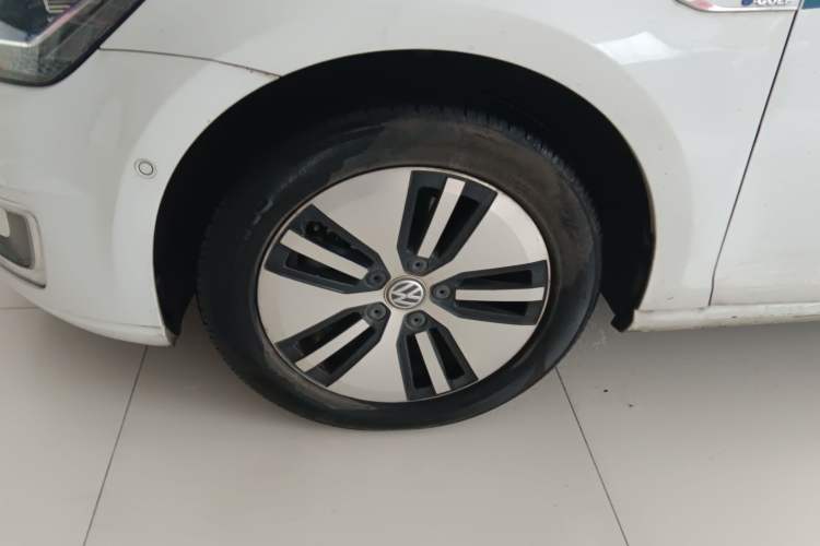 Used Volkswagen Golf New Energy 2018 e-Golf Exterior 4