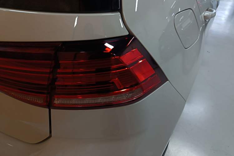 Used Volkswagen Golf New Energy 2018 e-Golf Exterior 6