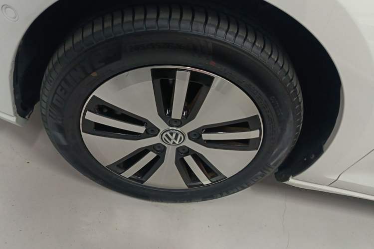 Used Volkswagen Golf New Energy 2018 e-Golf Exterior 7