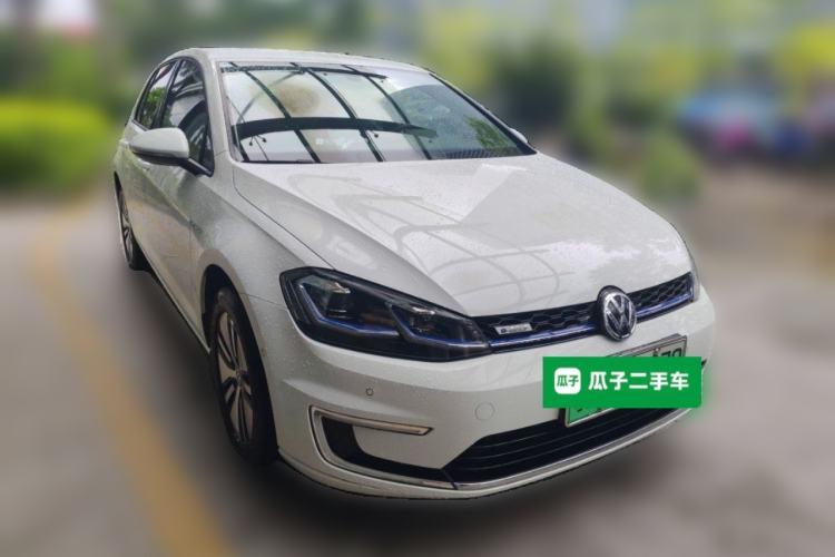 Used Volkswagen Golf New Energy 2018 e-Golf Front Right 45 Deg