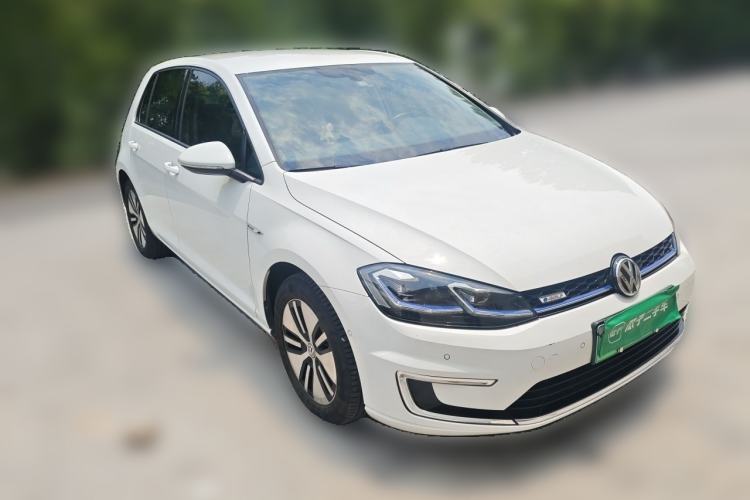 Used Volkswagen Golf New Energy 2018 e-Golf Front Right 45 Deg