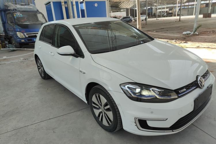 Used Volkswagen Golf New Energy 2018 e-Golf Front Right 45 Deg