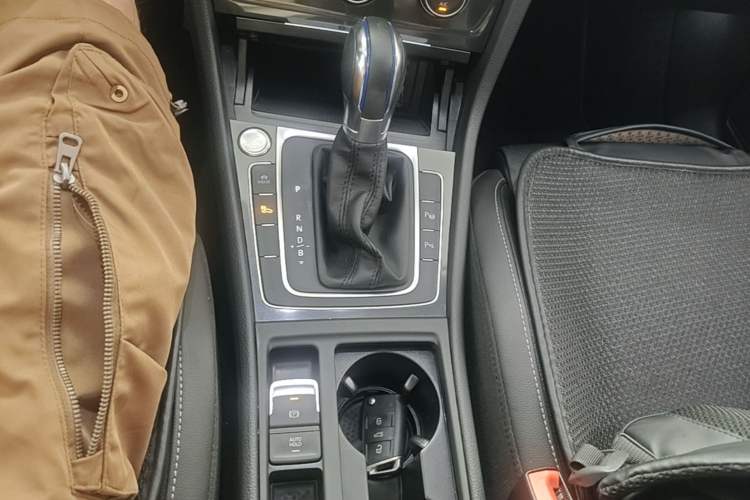 Used Volkswagen Golf New Energy 2018 e-Golf Gear Lever