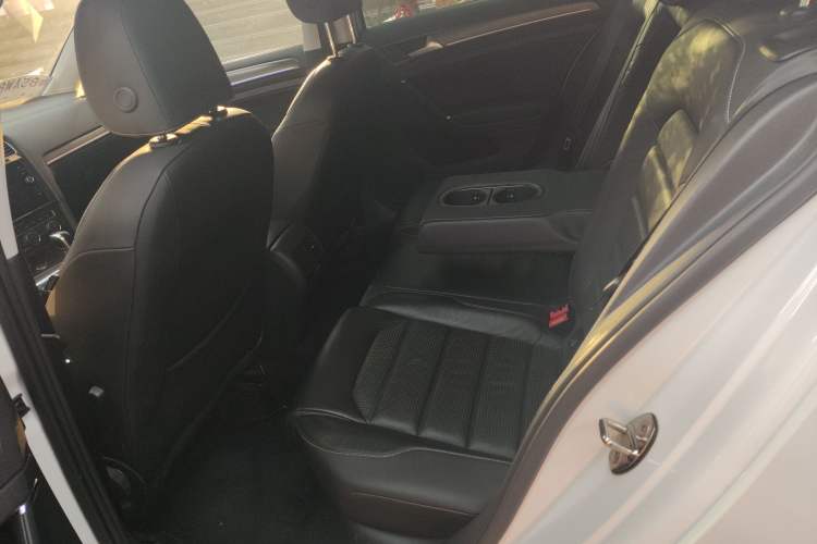 Used Volkswagen Golf New Energy 2018 e-Golf Interior 1