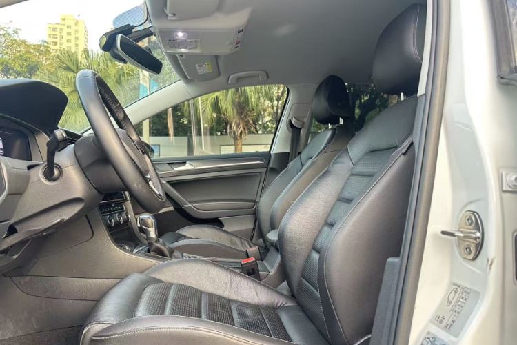 Used Volkswagen Golf New Energy 2018 e-Golf Interior 5