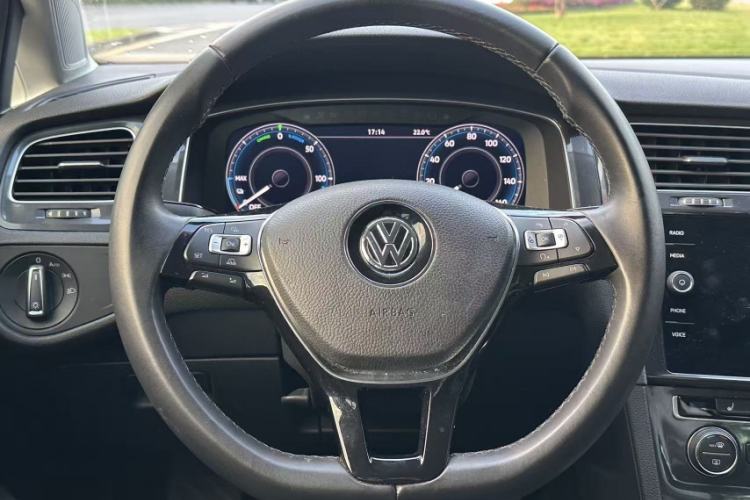 Used Volkswagen Golf New Energy 2018 e-Golf Interior 6