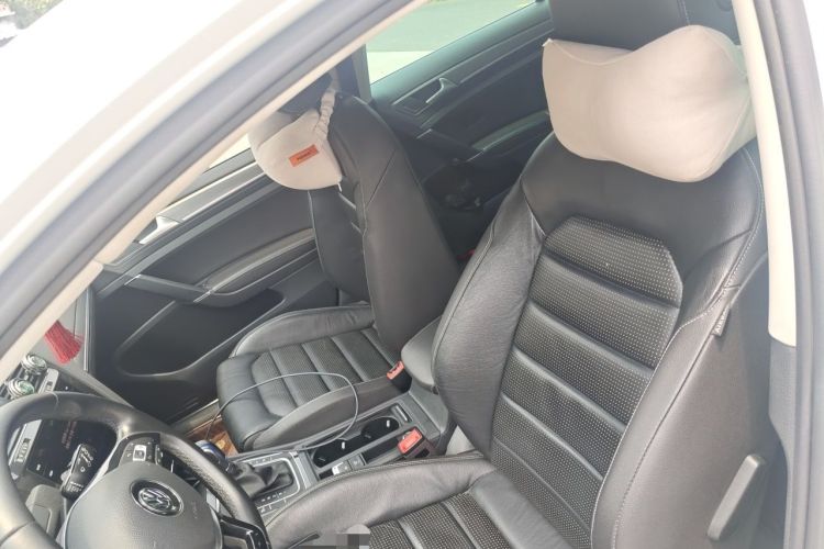 Used Volkswagen Golf New Energy 2018 e-Golf Left Front Seat