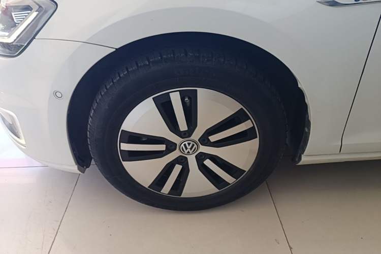 Used Volkswagen Golf New Energy 2018 e-Golf Left Front Wheel Hub