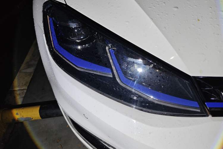Used Volkswagen Golf New Energy 2018 e-Golf Right Front Headlight