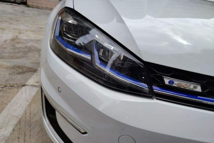 Used Volkswagen Golf New Energy 2018 e-Golf Right Front Headlight