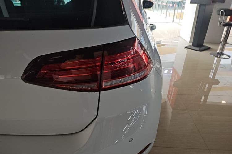 Used Volkswagen Golf New Energy 2018 e-Golf Right Rear Taillight