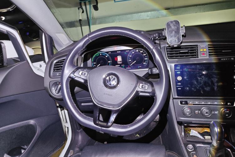 Used Volkswagen Golf New Energy 2018 e-Golf Steering Wheel