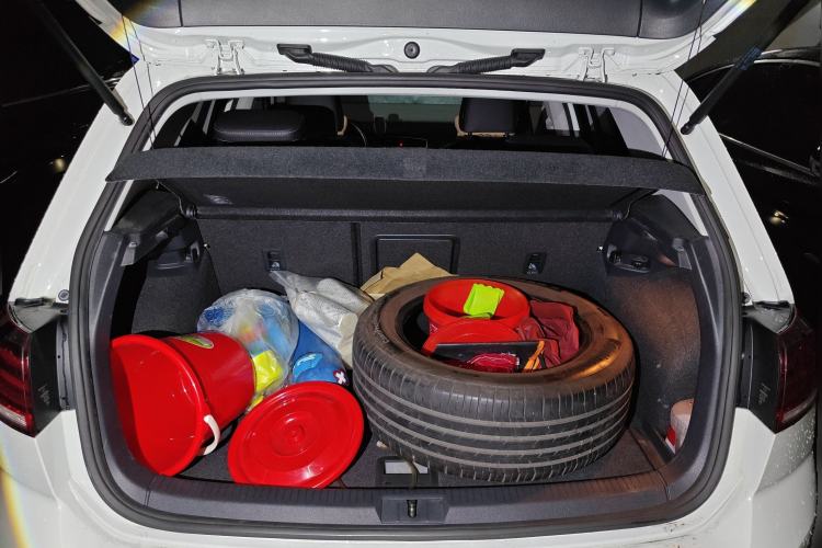Used Volkswagen Golf New Energy 2018 e-Golf Trunk