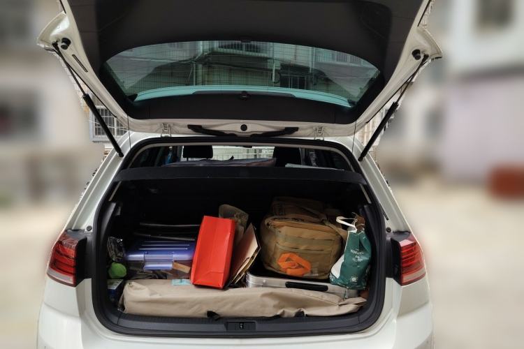 Used Volkswagen Golf New Energy 2018 e-Golf Trunk