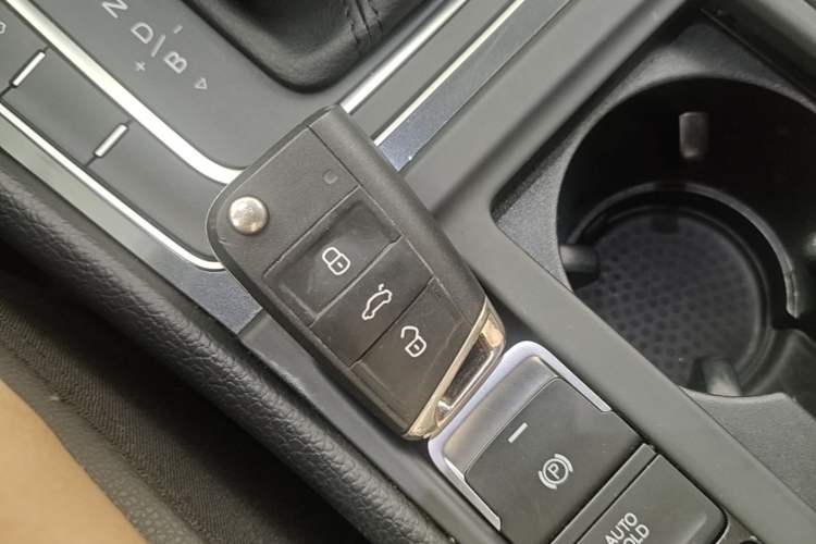 Used Volkswagen Golf New Energy 2018 e-Golf Vehicle Key