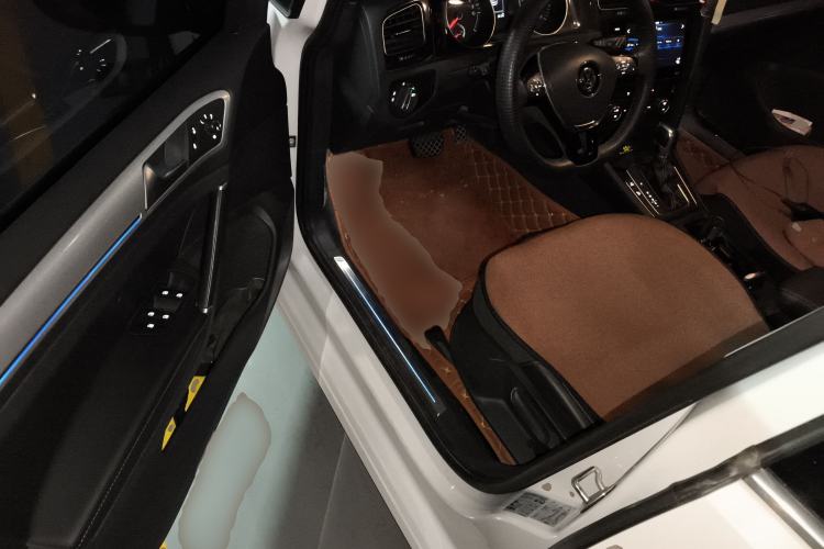Used Volkswagen Golf Pure Electric 2020 Chari Driver Seat