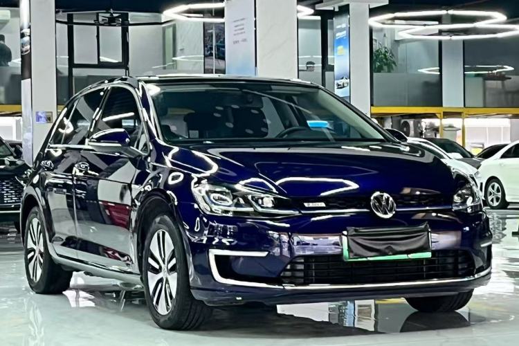 Used Volkswagen Golf Pure Electric 2020 Chari Exterior 1