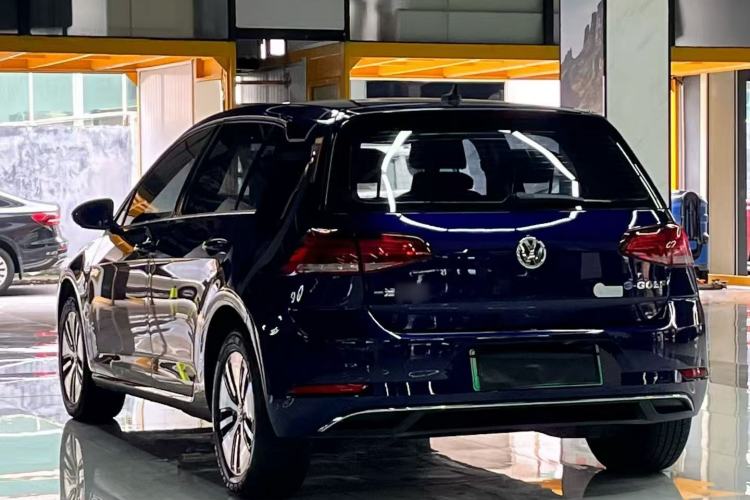 Used Volkswagen Golf Pure Electric 2020 Chari Exterior 3