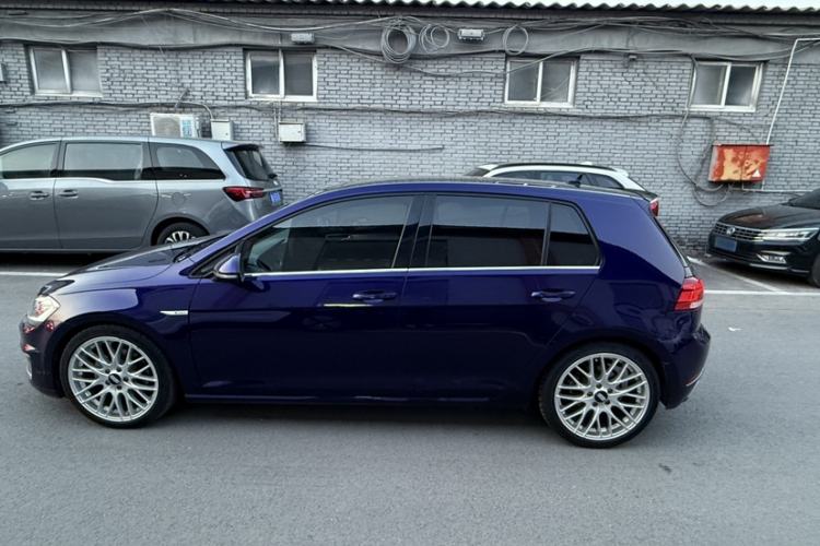 Used Volkswagen Golf Pure Electric 2020 Chari Exterior 4