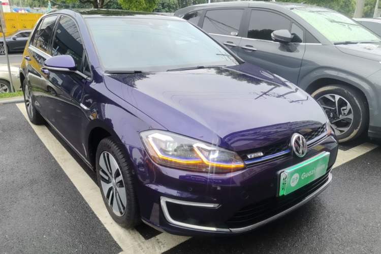 Used Volkswagen Golf Pure Electric 2020 Chariot Pro Front Right 45 Deg