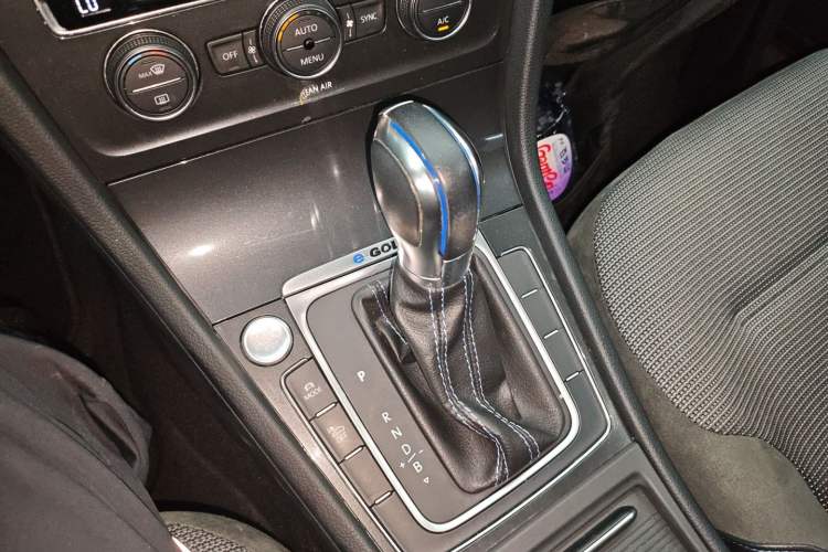 Used Volkswagen Golf Pure Electric 2020 Chari Gear Lever