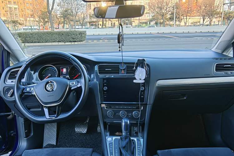Used Volkswagen Golf Pure Electric 2020 Chariot Pro Interior 1