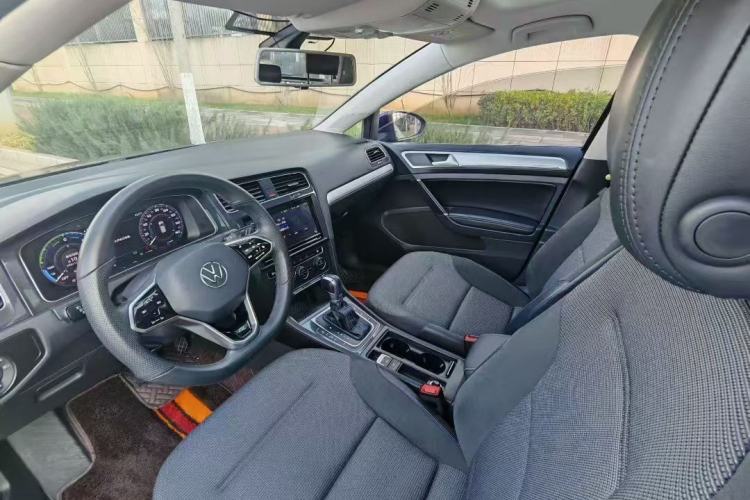 Used Volkswagen Golf Pure Electric 2020 Chari Interior 1