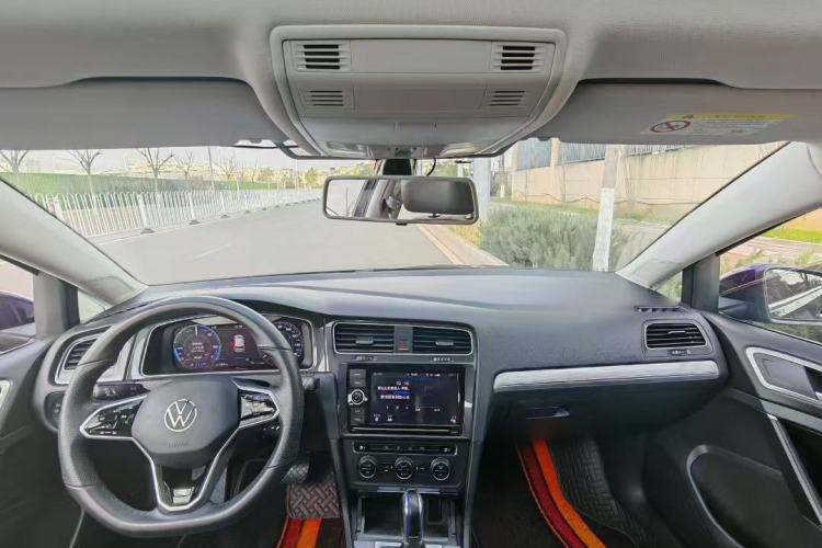 Used Volkswagen Golf Pure Electric 2020 Chari Interior 2