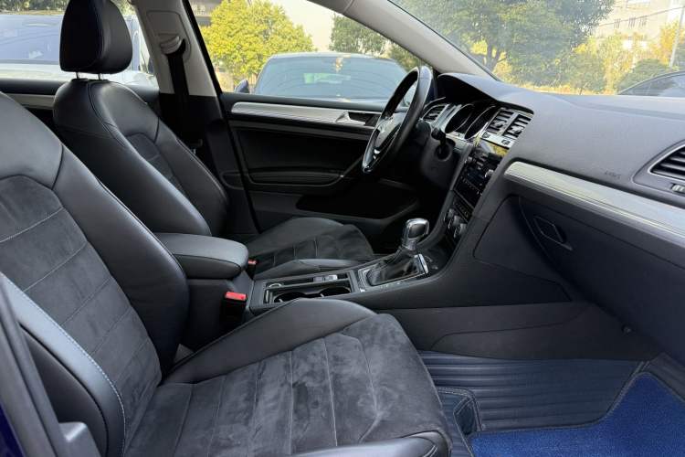 Used Volkswagen Golf Pure Electric 2020 Chariot Pro Interior 3