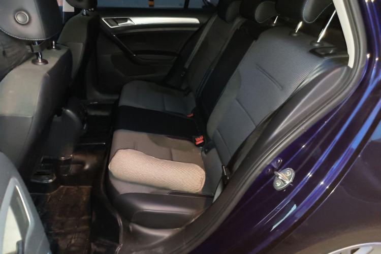 Used Volkswagen Golf Pure Electric 2020 Chari Interior 4