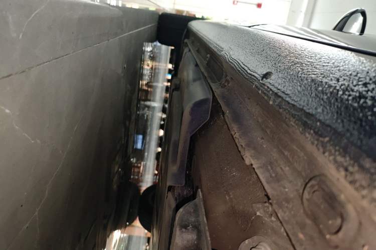 Used Volkswagen Golf Pure Electric 2020 Chari Left Side Sill